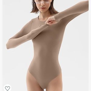 Long-sleeve body suit